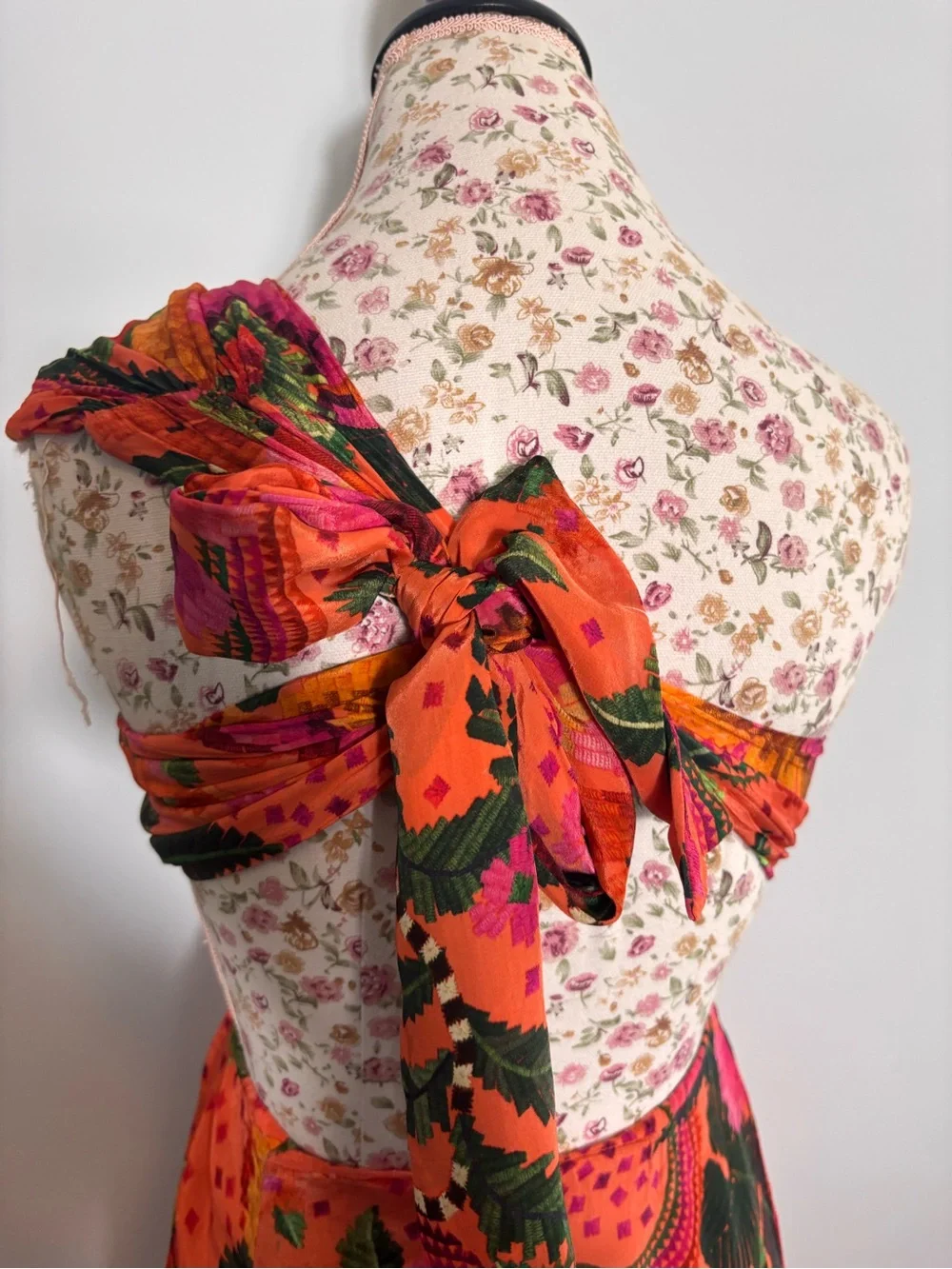 Farm Rio Blooming Garden One Shoulder Maxi Dress Size Medium - Picture 9 of 10